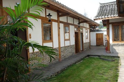 Zi Neng Xue Guan Hotel