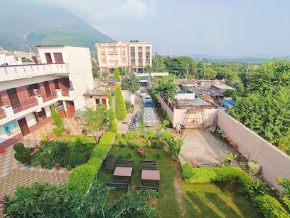 Royal Resort
