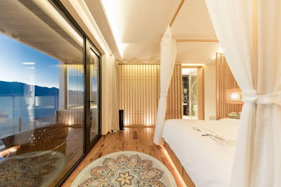 Aishe Honeymoon Seaview Inn