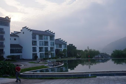 黄山奇墅仙境中坤国际大酒店