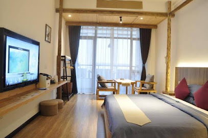 Jiazai Qingfeng Yayujian Hotel