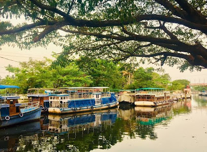Peaceful Lake Homestay