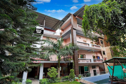 Super Hotel O Balaknath Temple Road Tapovan