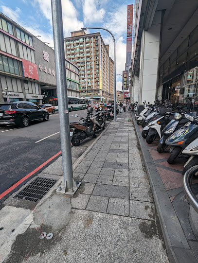 SeekerHotel-Sanchong