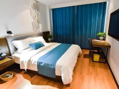 Greentree Rizhao Lanshan Coach Station Hotel