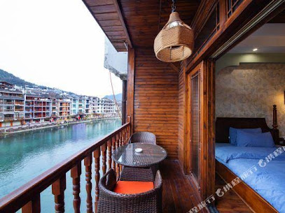 FengHuang SlowTime Hotel