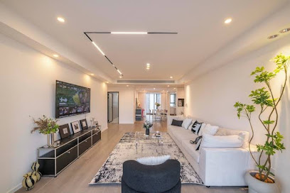 Zhome-Near Nanjing Road