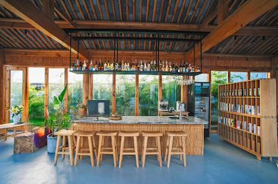 Huaqin Ruoshui Guesthouse