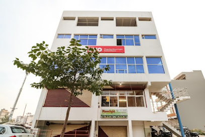 Collection O Hotel Moonlight Near Phoenix United Lucknow
