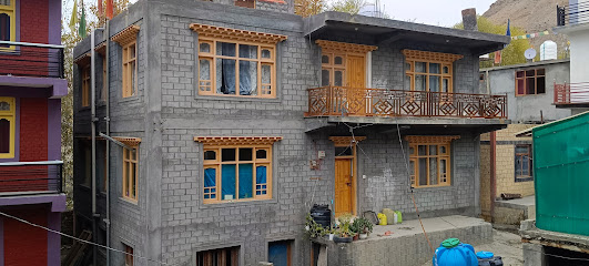Deser home stay