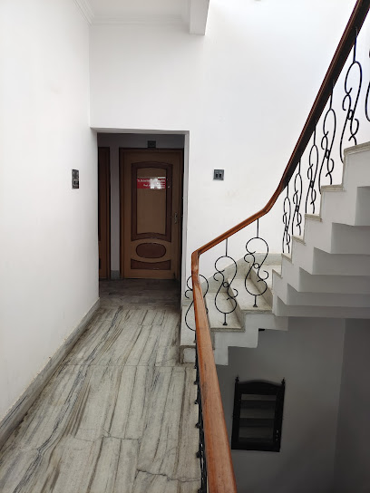 OYO 35895 Hotel Ira Palace