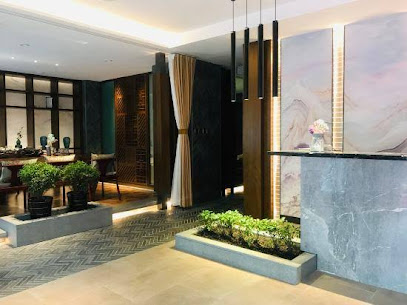 Pine Arts Hotel