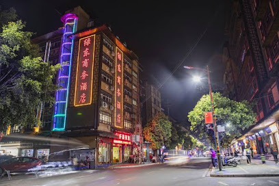 Lvchun Green East Business Hotel