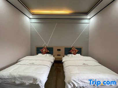 Tengchong Xinxin Hot Spring Theme Hotel