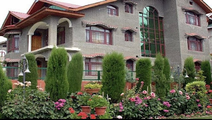 Harwan Resort- 3 star hotels in near dal lake | Best Resorts in srinagar | Luxury Resorts in Srinagar