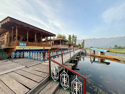 Fair Heaven Eco Luxury Houseboats