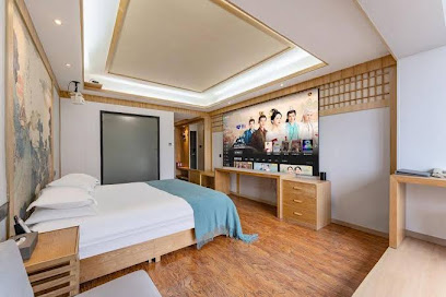 Four Art Hotel