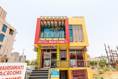 OYO 43312 Mahishmati