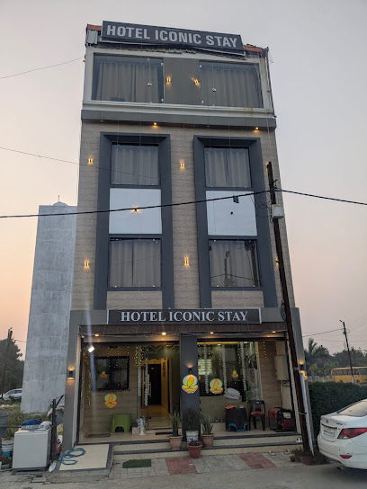 HOTEL ICONIC STAY