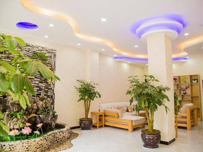 Qujing Yuexia Hetang Theme Hotel