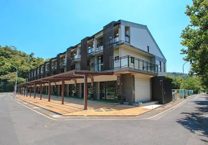 Longtan Lake Inn