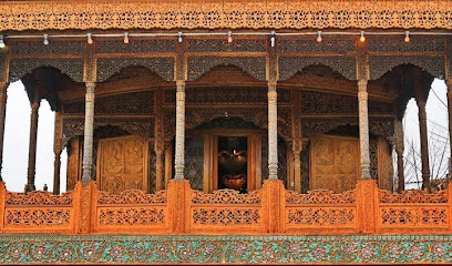 De-Laila Houseboats by Sterling