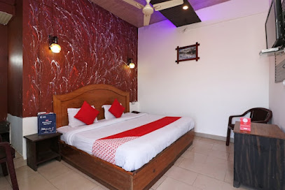 OYO Lodge Stay Heights