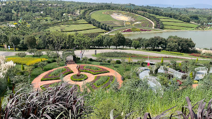 Taiping Lake Forest Chalet Hotel