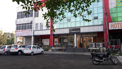 OYO Flagship 75664 Hotel Nmr Plaza