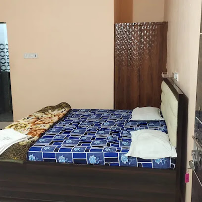 मातृ-पिता CHHAYA LODGE and restaurant
