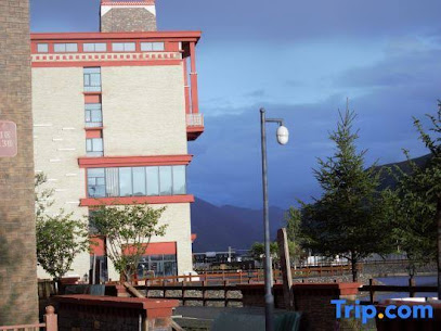 Kangding Hongwan Bay Hotel