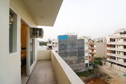 Hotel O Golf Inn Rooms