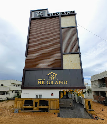 HR Grand