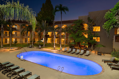 Embassy Suites by Hilton Phoenix Tempe