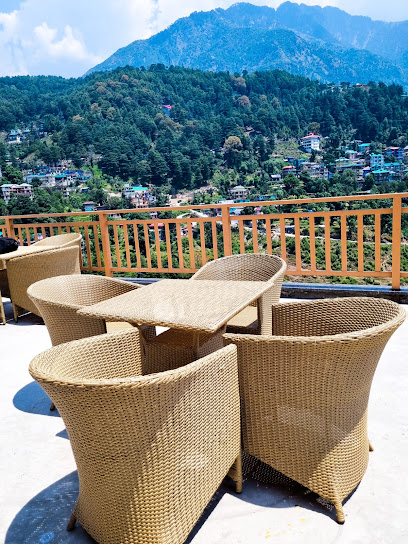 Bollywood Hostel and Roof Top Cafe