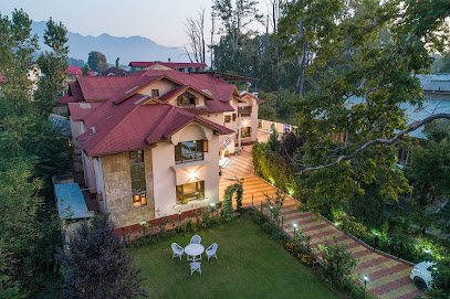 Alhamra Retreat