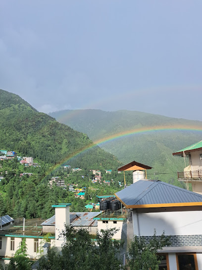 Out of the Blue, Guest House