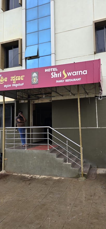 Hotel shri swarna