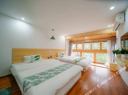 February Huajupai Inn