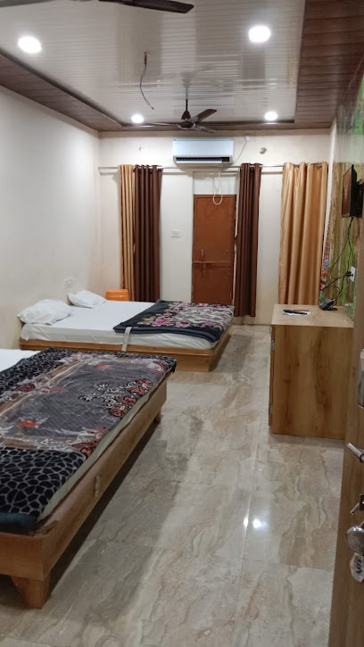 Hotel J M D luxa road Varanasi