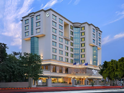 Hotel Fortune, Town hall
