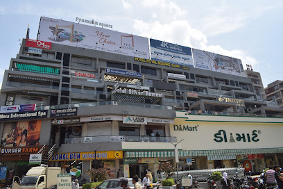 Hotel Royal Square || Best Family Hotel In Gandhinagar, Indoor Kitchen Service In Gandhinagar, Luxury Hotel In Gandhinagar