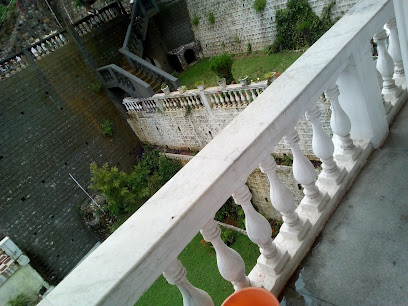 White House Hotel