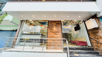 Fabhotel Mahak Palace