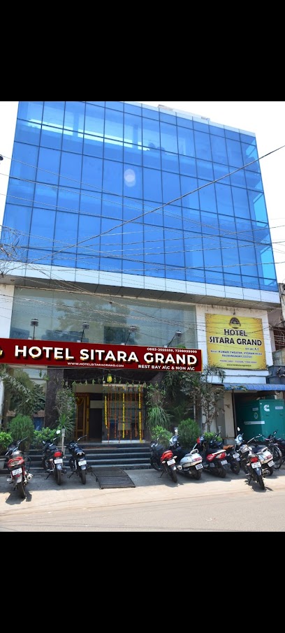 Hotel Sitara Grand