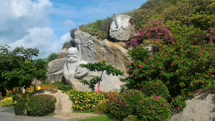 三亚大小洞天小月湾度假酒店