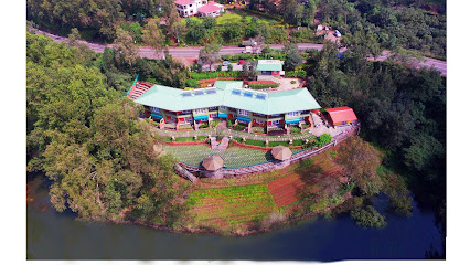 AROMA LATERITE CHALETS