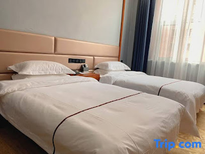 Alxa Zuoqi Lufeng Hotel