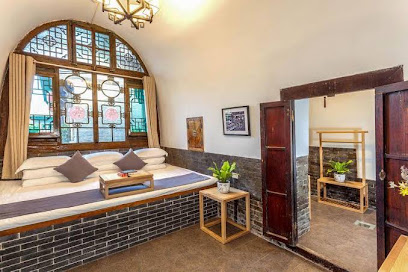 Ziqi Wenge Hotel
