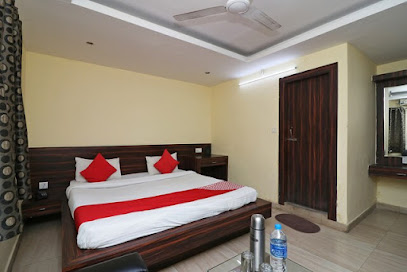 OYO Flagship Hotel New City Palace